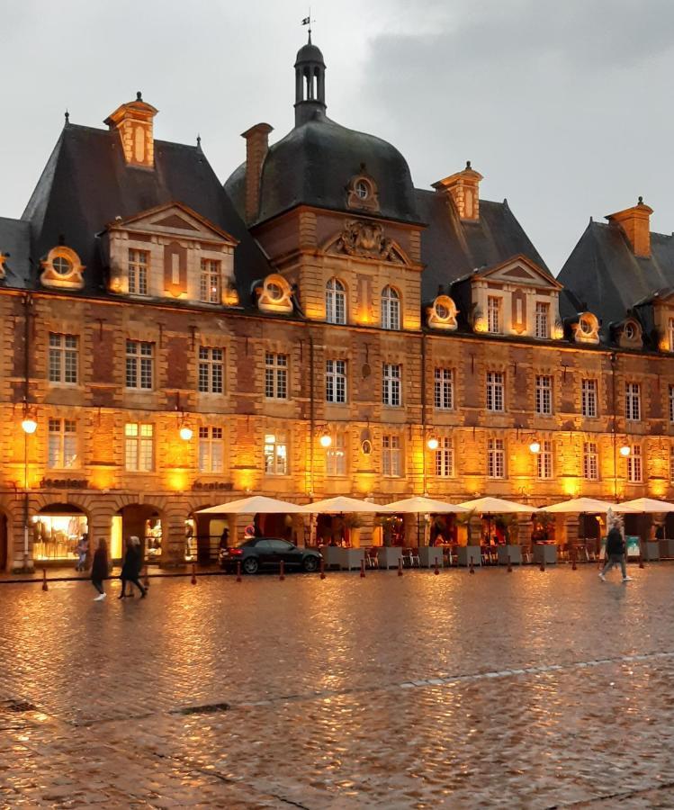 Apartamento Bulle D'Ardenne Charleville-Mézières Exterior foto