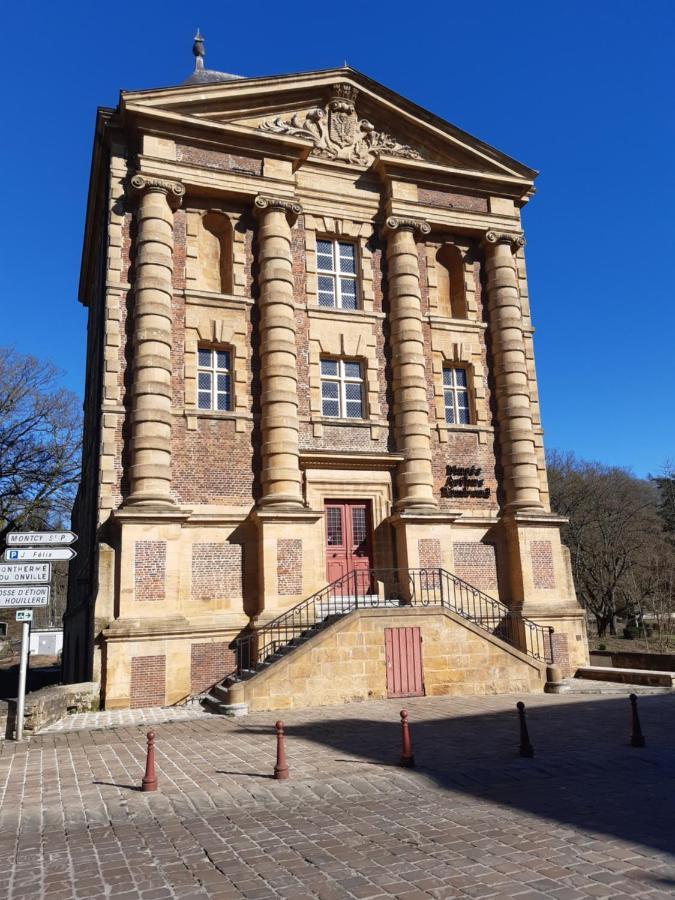 Apartamento Bulle D'Ardenne Charleville-Mézières Exterior foto